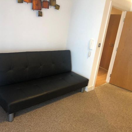 Lovely Serviced Apartment 2Min 2 City Center Manchester Exterior photo